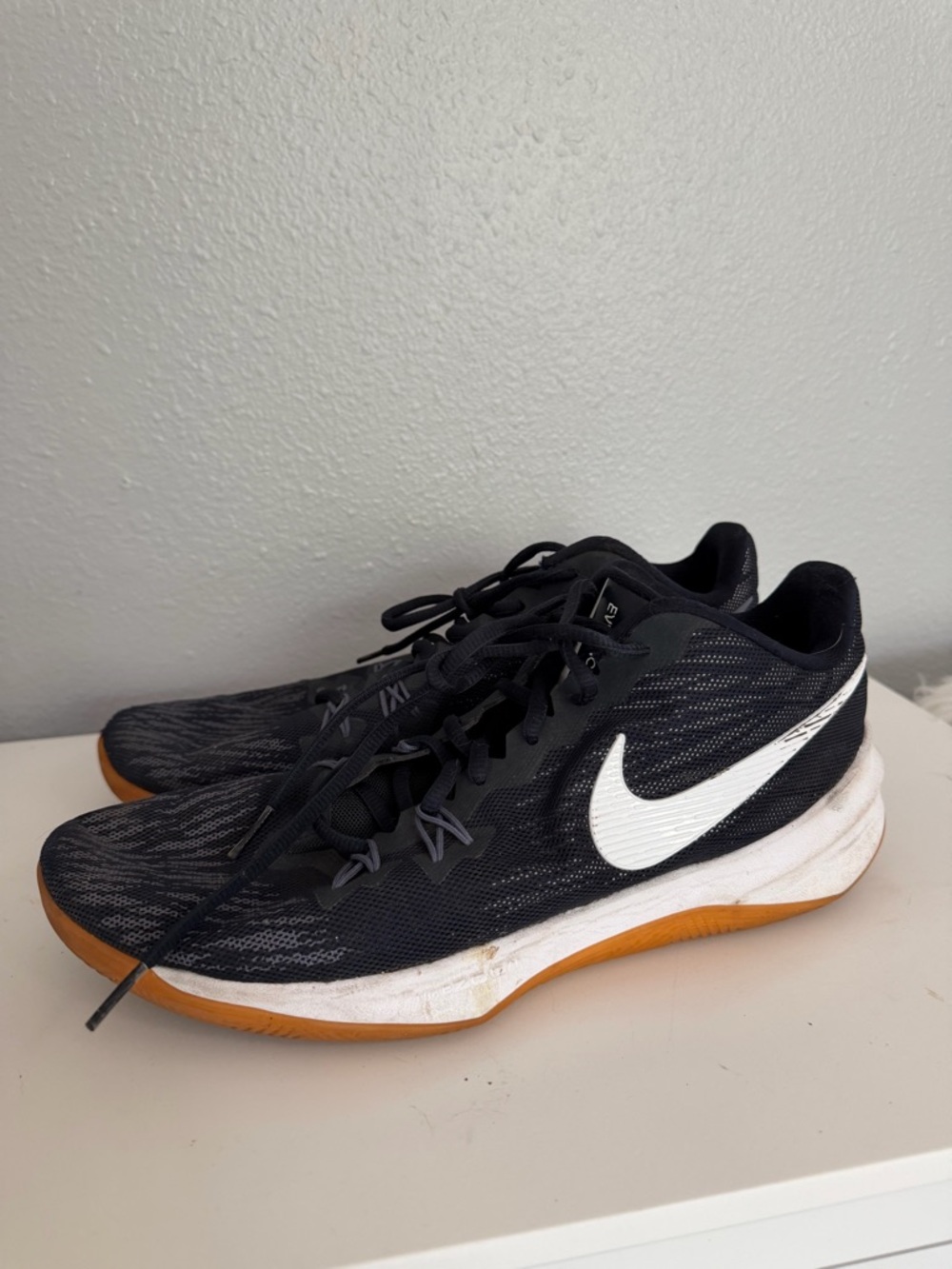 Nike Zoom Evidence 2 Low-Top Athletic Sneakers